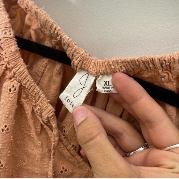 XL JOIE Eyelet Boho Fairy scoop neck w/ long ties style cottage blouse in Peach - Picture 6 of 11